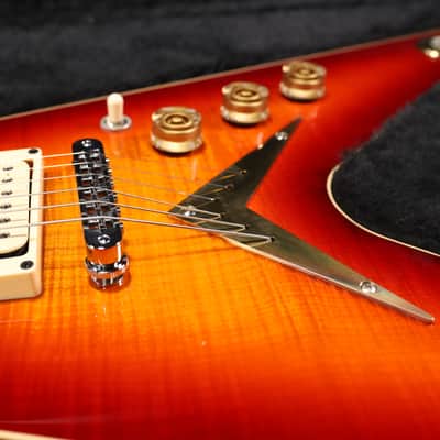 Dean Custom Shop USA V 1977 Limited Edition One of 35 USED MINT 090 image 12