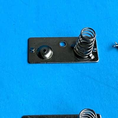 BEHRINGER UMX610 U-Control MIDI Keyboard Parts: Battery Holder Contact Springs image 7