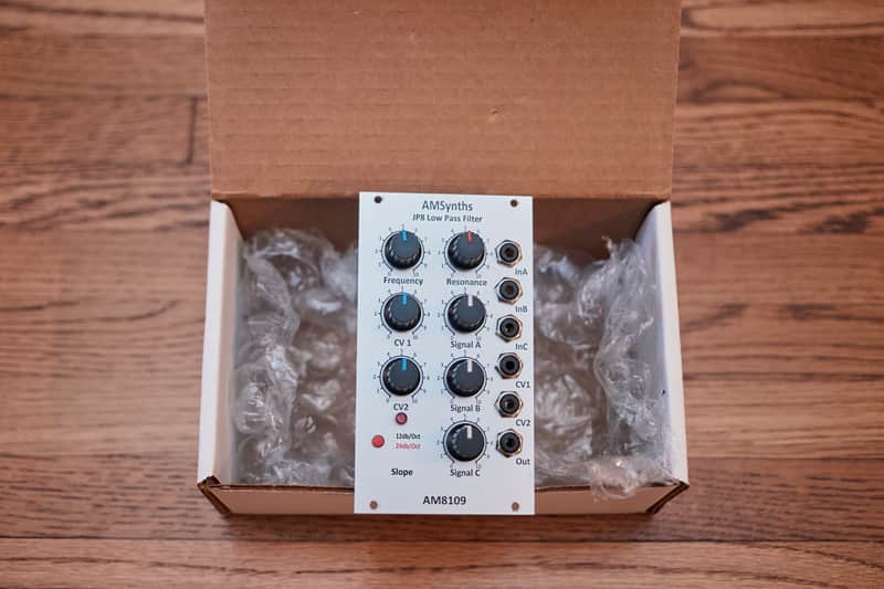 AMSynths AM8109 JP-8 Jupiter 8 Filter with Roland IR3109 Chip image 1