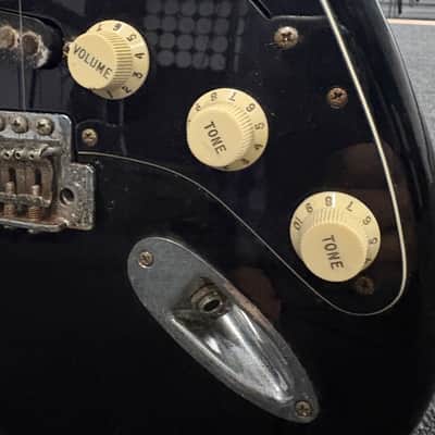 Fender Stratocaster MIM 2018 with mods image 4