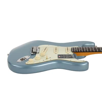 Used Fender American Ultra Luxe Vintage '60s Stratocaster Rosewood - Ice Blue Metallic image 5