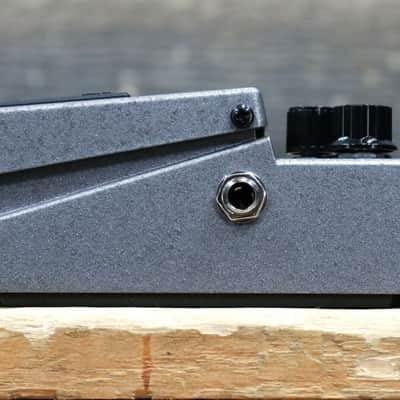 Boss FZ-1W Fuzz Premium Waza Craft Vintage/Modern-Mode Analog Fuzz Effect Pedal image 5
