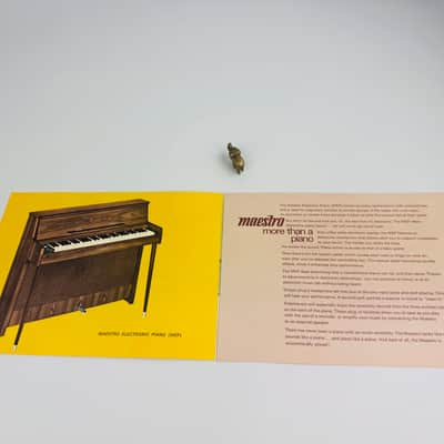 Gibson Maestro Electronic Piano Foldout Brochure 1970 image 3