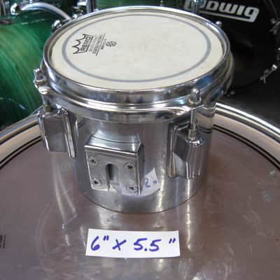 Pearl 6X5.5 & 10X6.5 Fiberglass Concert Toms w/mount 70's - 80's chrome image 2