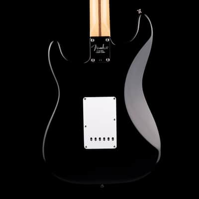 Pre-Owned 2004 Fender Eric Clapton Stratocaster Black With OHSC image 8