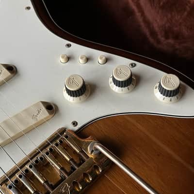1983 Fender Elite Stratocaster Walnut Body & Neck Excellent with Original Case image 9
