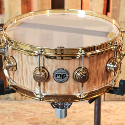 DW Collector's Gloss Lacquer Over Quilted Maple Snare Drum - 5.5x14 - SO#1234297 image 5