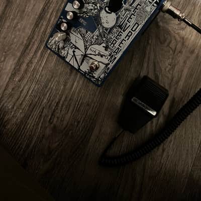 Pine-Box Customs & Mask Audio Electronics Fever Dream 2021 - Blue image 2