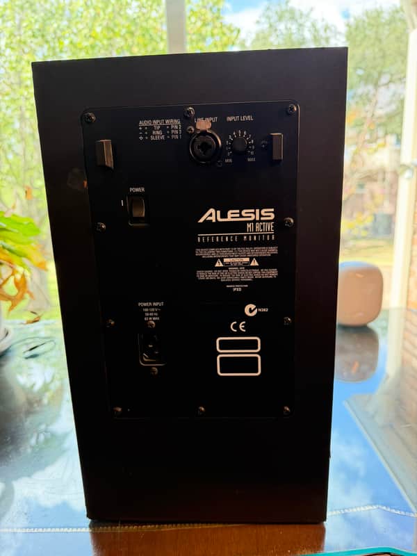 Alesis M1Active MKII 6.5" Powered Studio Monitor (Single) 2010s - Black image 1