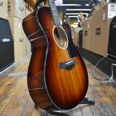 Taylor 222ce-K DLX Hawaiian Koa Grand Concert Acoustic-Electric Guitar w/Hard Case image 2