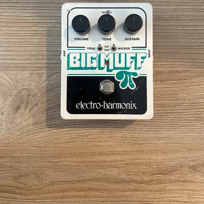 Electro-Harmonix Big Muff with Tone Wicker | Reverb Canada