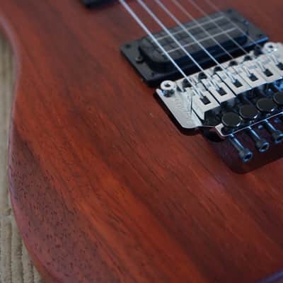 Washburn N4 Nuno Bettencourt Padauk. Limited edition. Signed by Nuno. Rare! image 4