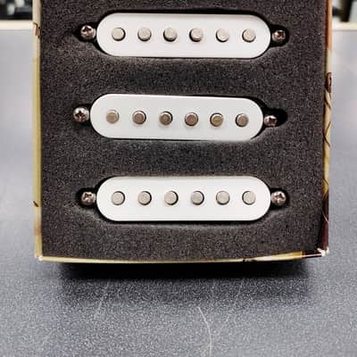 Unbranded Strat-Style SSS Ceramic Single-Coil Pickup Set – White Covers image 1