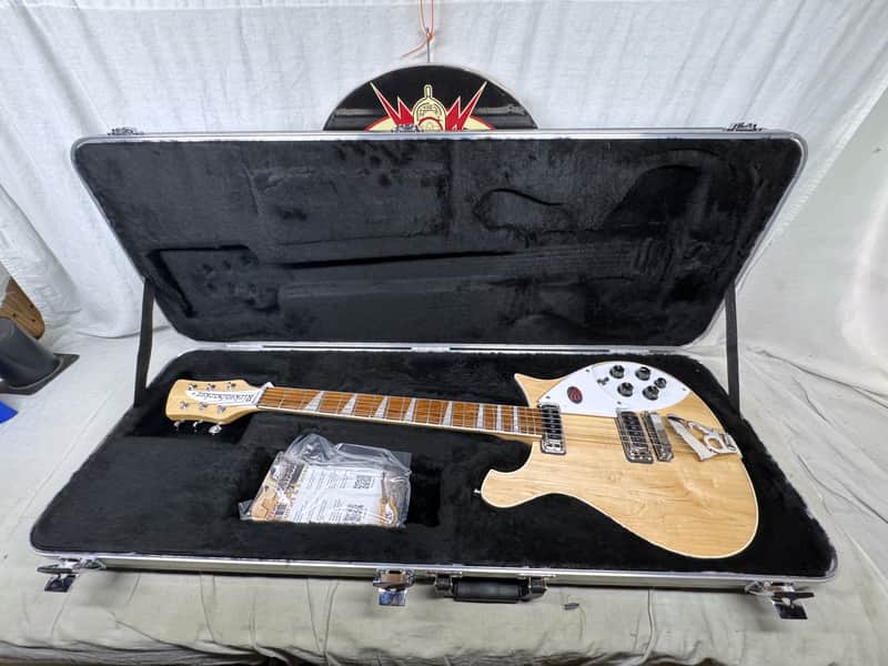 Rickenbacker USA Model 620 Guitar with Case - Mapleglo / Natural image 1