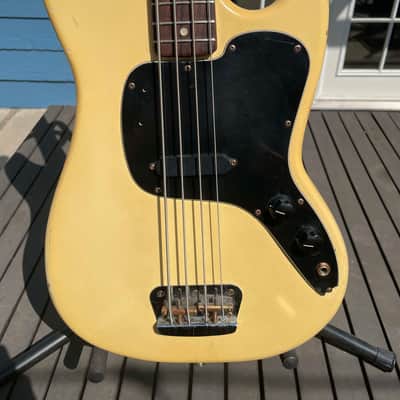 Fender Musicmaster Bass 1972 - 1979 - Olympic White image 7
