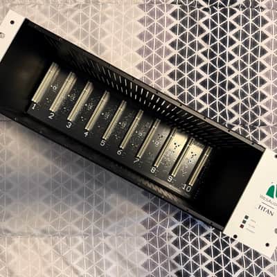 WesAudio Titan 10-Slot Powered 500 Seres Chassis - New - Opened Box for Pictures image 1