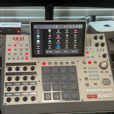 Akai MPC X SE (Special Edition) 2020s - Retro with Analog Case image 2
