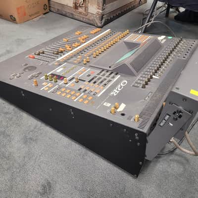 Yamaha O2R Digital Recording Console image 7