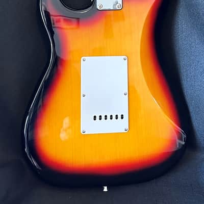 Nashville Guitar Works NGW130 SB Maple Fingerboard image 4