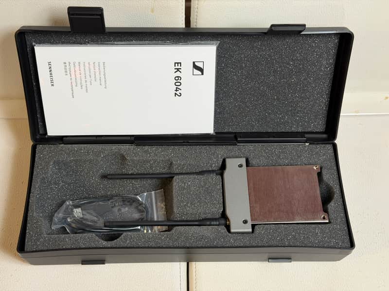 Sennheiser EK 6042 Dual-Channel Slot-Mount Wireless Receiver (470 to 653 MHz) image 1