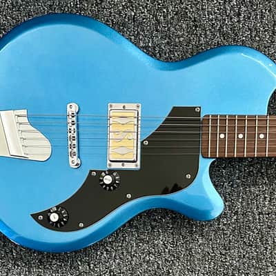 Supro 2010BM Jamesport Single Pickup Island Series Electric Guitar 2017 - Ocean Blue Metallic - Kluson tuners. image 2