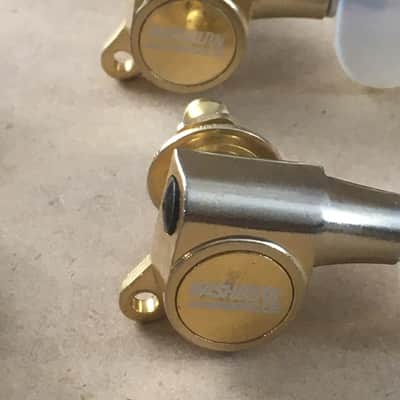 5 Washburn Martin Style Electric Acoustic Guitar Tuners 3x3 Aged Gold Wilkinson image 5