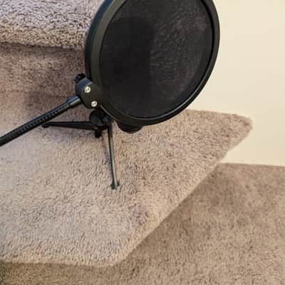 Audio-Technica AT2020 Large Diaphragm Cardioid Condenser Microphone 2010s - Black image 4