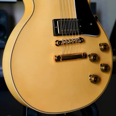 7.8lb! Gibson Custom Shop M2M Chambered Les Paul Custom Heavy Antique White 2025 image 12
