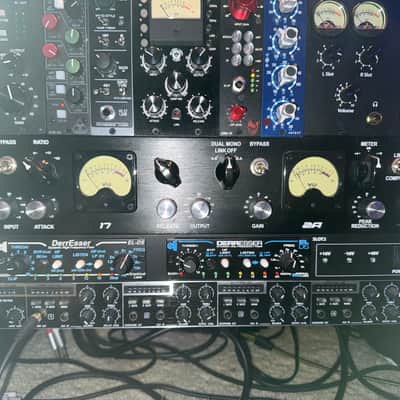 Black Lion Audio B172A 2-Channel Hybrid FET/Optical Compressor 2019 - 2021 - Black image 1