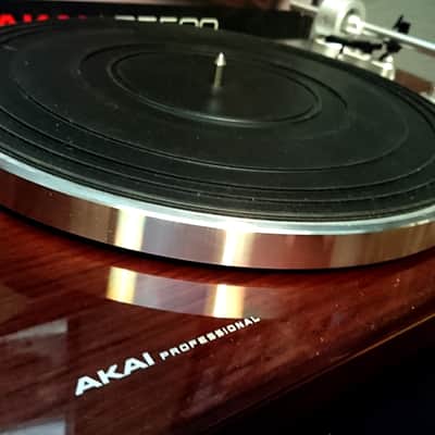 Akai BT-500 Belt Drive Turntable image 3