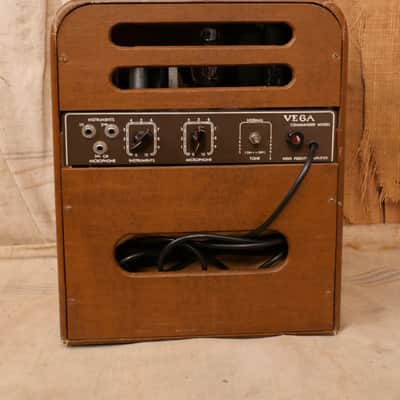 Vega Commander 1940's image 6