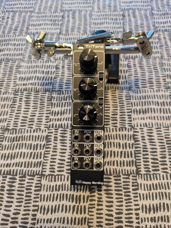 Happy Nerding Tritone