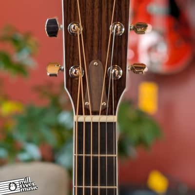 2025 Taylor Legacy 810e – Deluxe Hardshell Case – Used Excellent image 3
