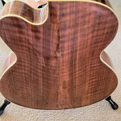 Victor Baker Model 17 Custom 2001 - Natural Finish in Nitrocellulose Lacquer image 2