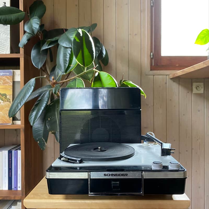Schneider Record Player Avila 1228 image 1