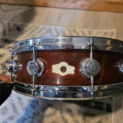 Camco Drums Los Angeles 1970s - Walnut image 24