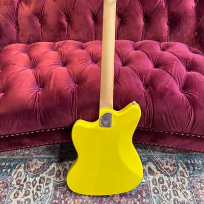 Valiant Jupiter Yellow Gloss NAMM image 2