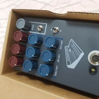 JHS Colour Box V2 Preamp Pedal 10th Anniversary Edition image 2