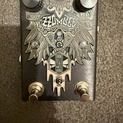 Beetronics Zzombee Filtremulator 2022 - Present - Blacked Out image 1