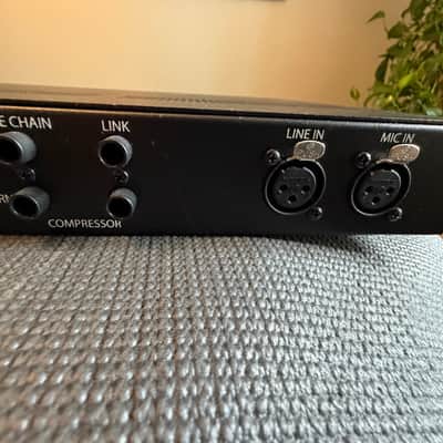 Rupert Neve Designs' Shelford Channel image 9