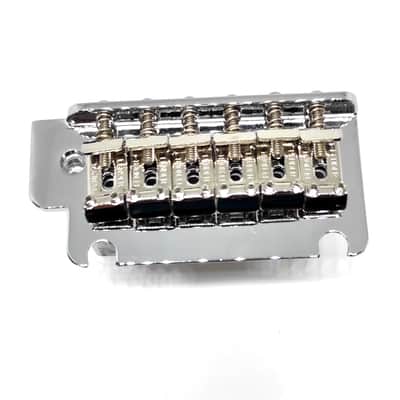 Fender® American standard Stratocaster Chrome Tremolo bridge assembly (two-point image 3