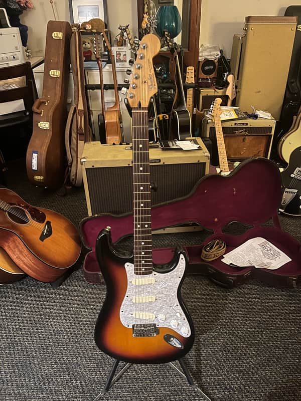 Fender Stratocaster 2004 - Burst image 1