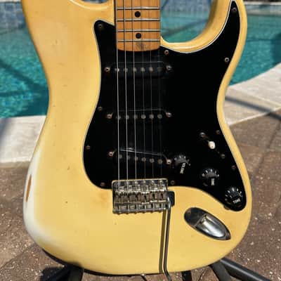 1975 Fender Stratocaster with 3-Bolt Neck - Olympic White image 7