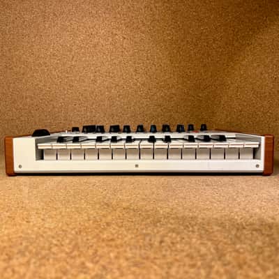 Akai Timbre Wolf – Warranty included image 4