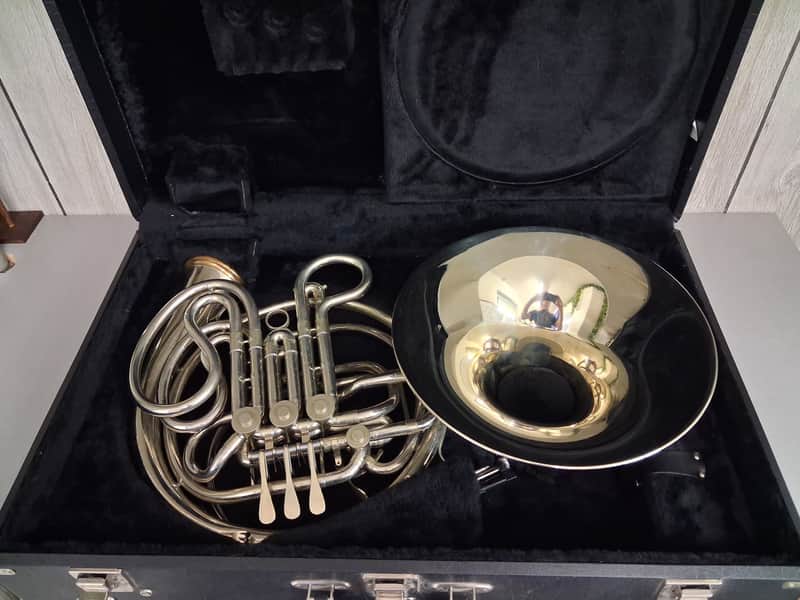 C.G. Conn 9D CONNstellation Double French Horn with Detachable Bell image 1