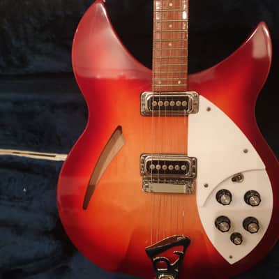 Rickenbacker 330 fire glo 2010 image 3