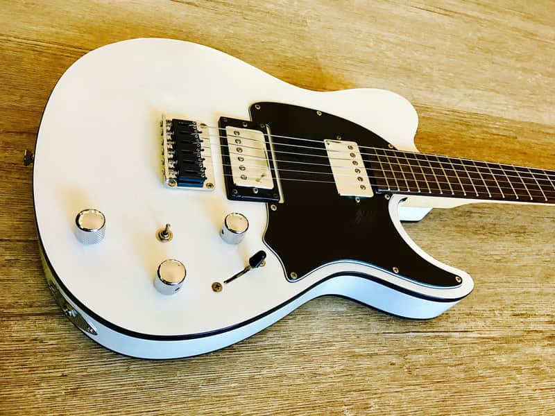 Peavey Generation EXP Guitar White w/ Black Binding ACM Piezo | Reverb