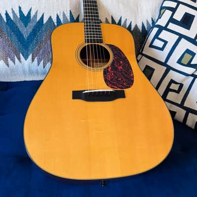 2005 Martin D-18GE image 2
