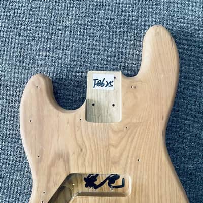 Left Hand Natural Ash Jazz Bass Style Body for Project image 2