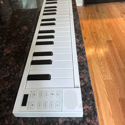 Carry-on FP88 Folding Piano 2021 - Present - White image 2